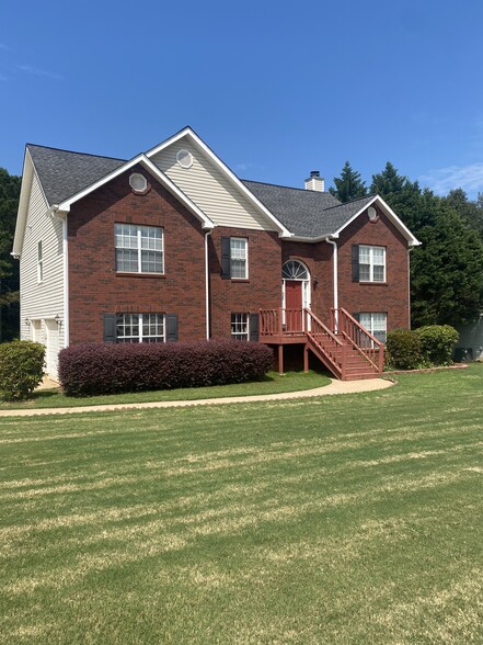 Primary Photo - 1109 Patton Way