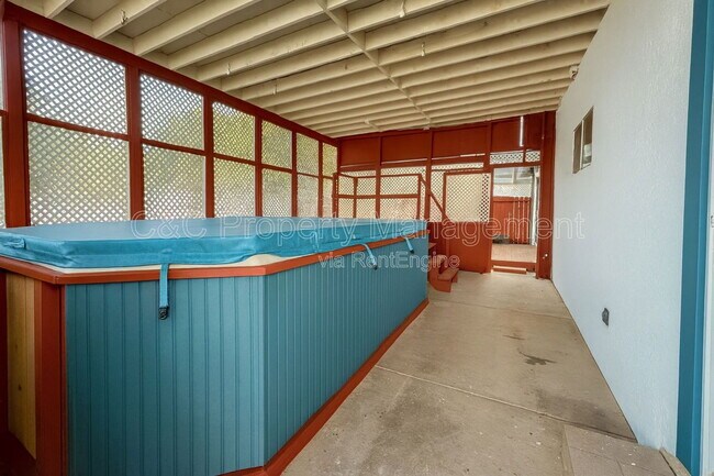 Building Photo - 120 Ward Ct