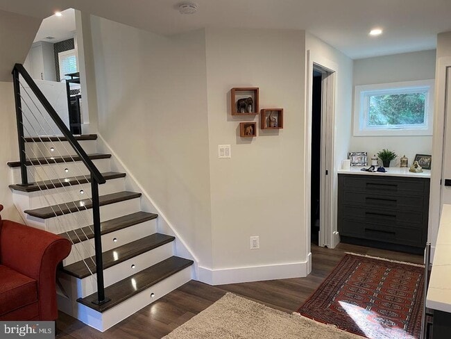 Building Photo - 7308 Idylwood Rd