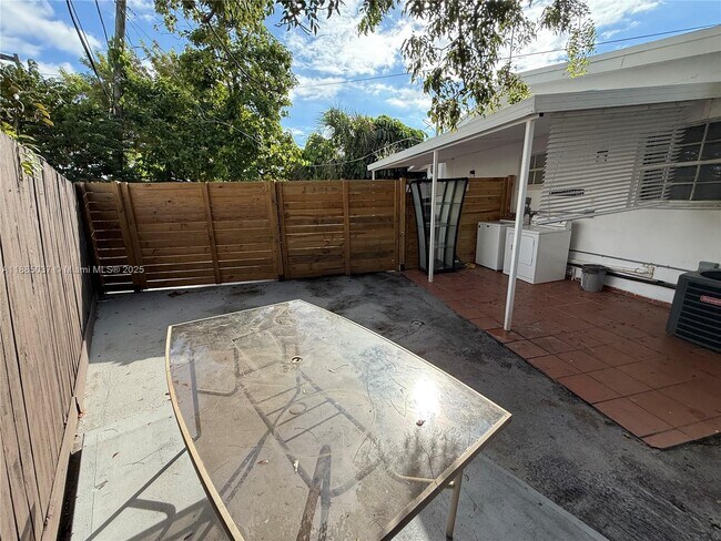 Building Photo - 52 Flagami Blvd