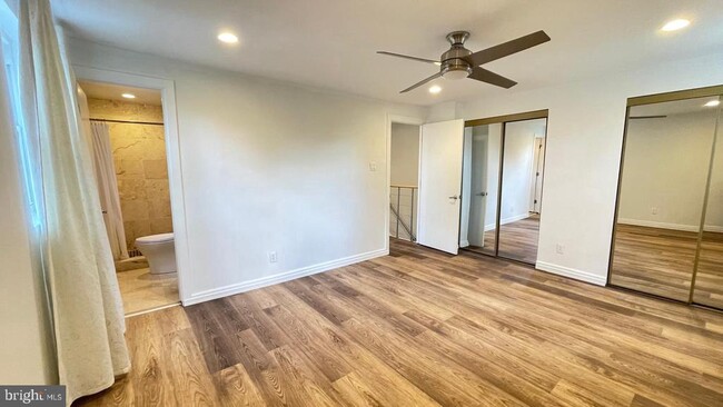 Building Photo - 324 Avon St