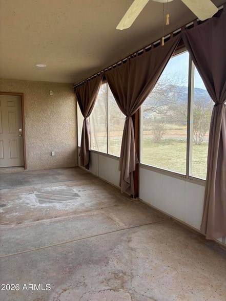 Building Photo - 5342 S San Pedro Ave