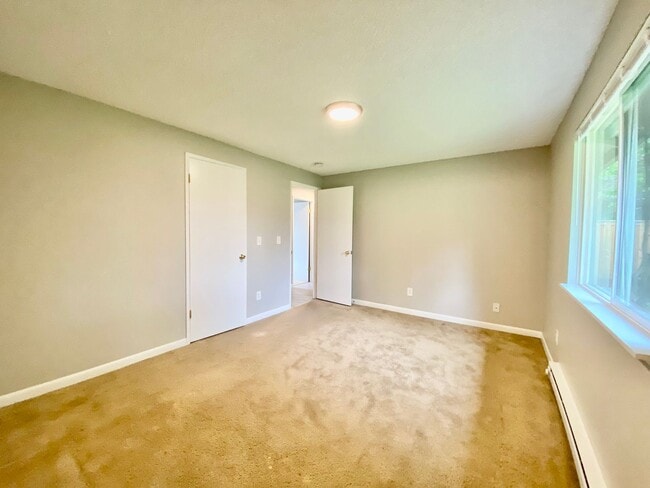 Building Photo - PL T OSTR01