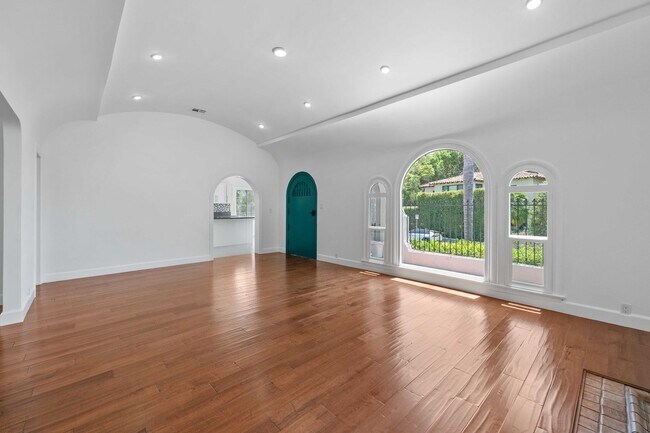 Building Photo - Timeless 1922 Spanish Charm meets Modern Luxury