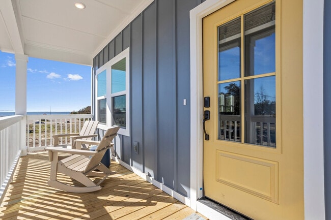 Building Photo - 135 Brady Dr