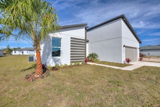 Building Photo - Deposit-Free! Modern, energy efficient hom...