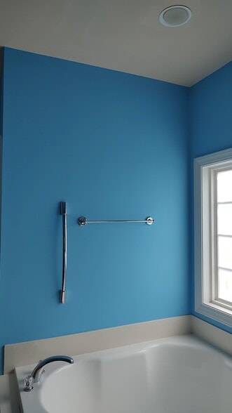 Building Photo - 1715 Cranbrook Dr