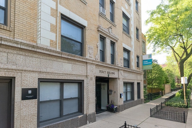 Building Photo - 2051 N. Sedgwick
