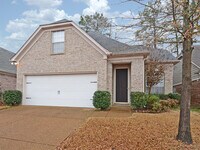 Building Photo - 3 bed, 2.5 bath near Shelby Farms