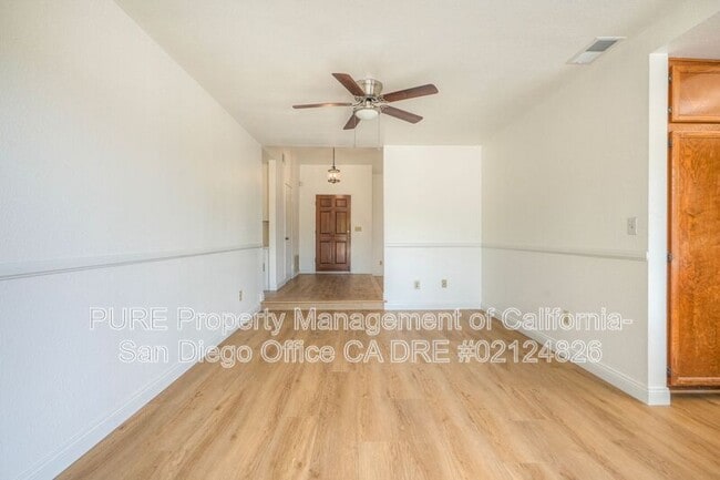 Building Photo - 3540 Roselle Ave