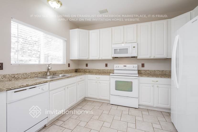 Building Photo - 5364 Goshawk St