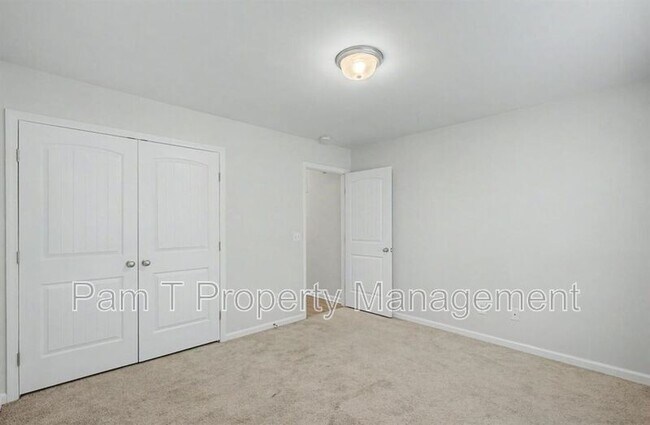 Building Photo - 20 Swallow Tail Cir