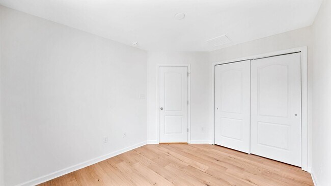 Building Photo - Fresh Start