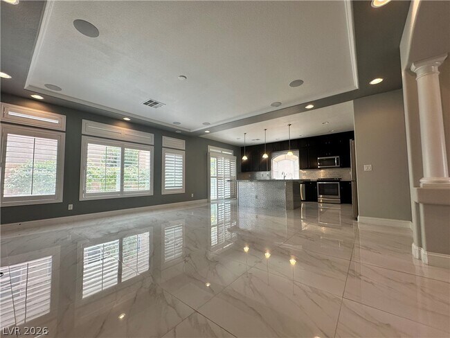 Building Photo - 5937 Gordon Creek Ave