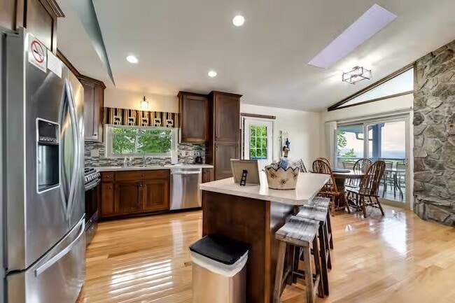 Building Photo - 608 Flowers Gap Rd