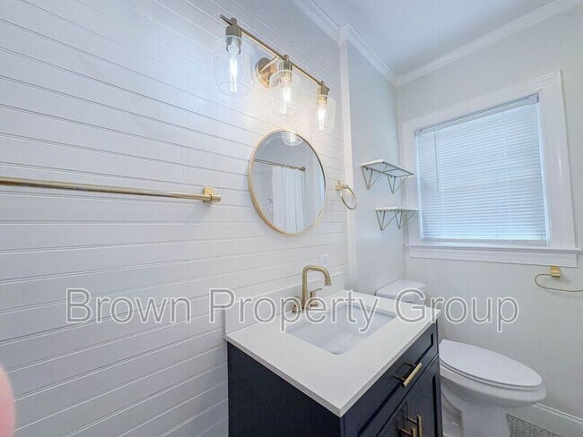 Building Photo - 946 McKimmon Rd