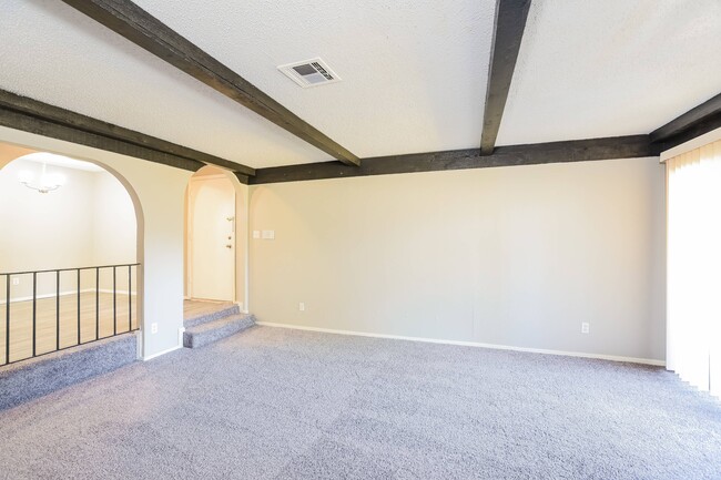 Premium unit living room (10FB10) - Vines at Eleanor