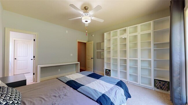 Building Photo - 9131 Thetford Way