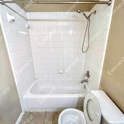 Building Photo - 1208 Willowbrook Dr