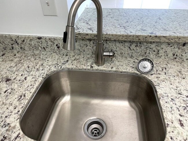 Building Photo - 482 NW 165th St