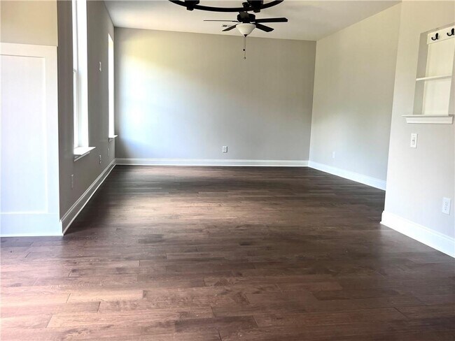 Building Photo - 4385 Easter Lily Ave
