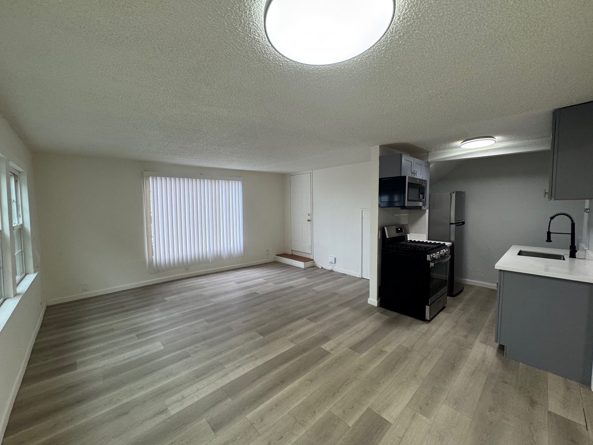 Building Photo - 2082 167th Ave