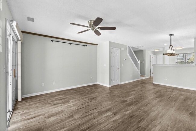 Building Photo - Charming Townhome with Water Views near The Market Common!