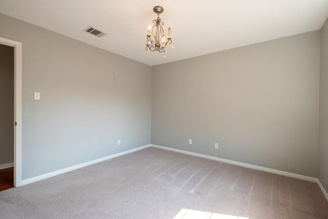 Building Photo - 8901 Splitarrow Dr