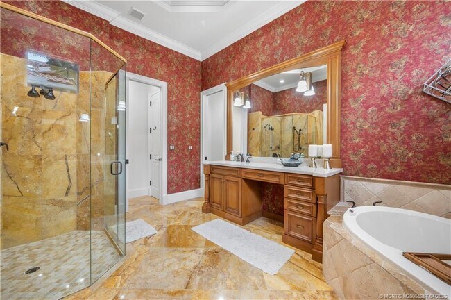 Building Photo - 130 SE Bella Strano