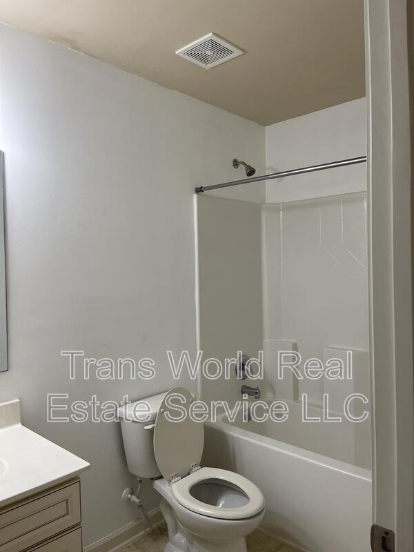 Building Photo - 765 Westmoreland Ln NE