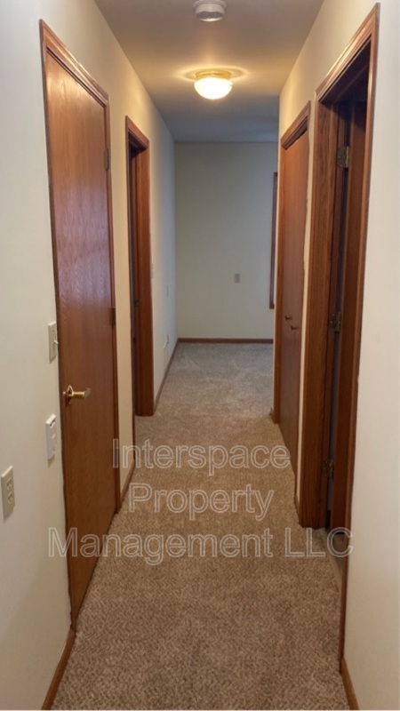 Building Photo - 145 Liberty Ln