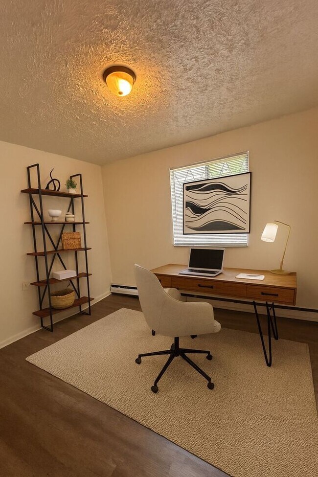 Building Photo - Pre-leasing: 1 Bedroom 1 Bathroom apartment in Downtown Beaver!