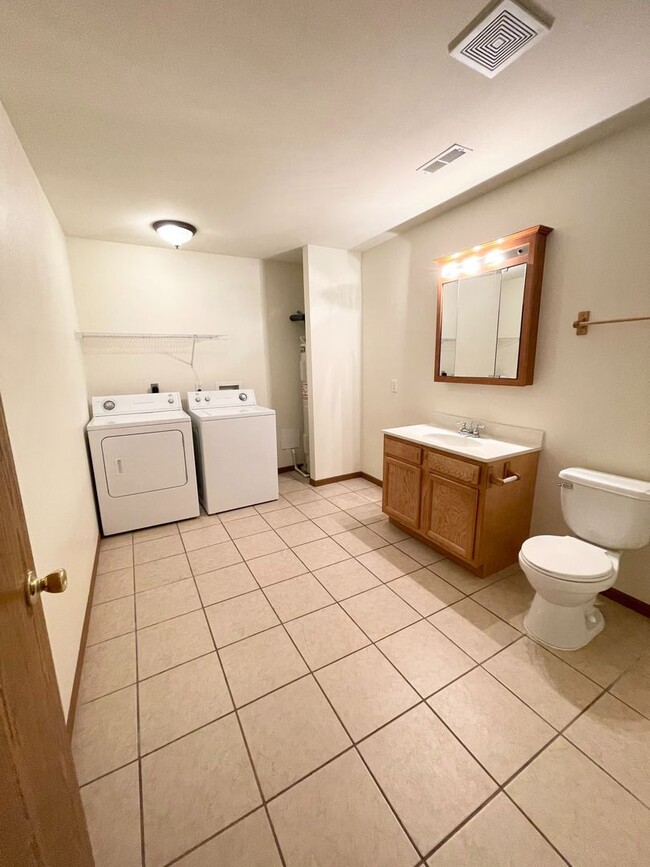 Building Photo - All Inclusive | 2 Bedroom | 1.5 Bathroom |...