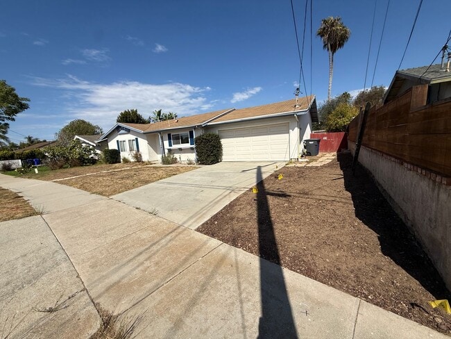 Building Photo - 1741 Lahoud Dr