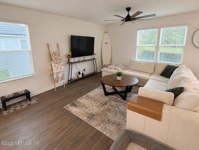 Building Photo - 348 Orellana Rd