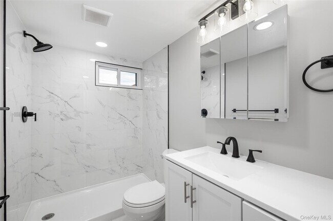 Building Photo - 258 Gilling Rd