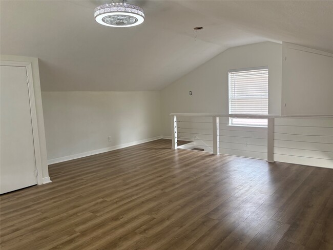 Building Photo - 5325 Avenue R 1/2