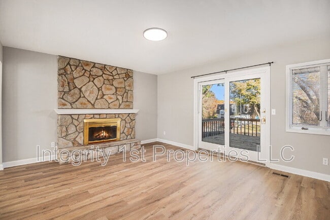 Building Photo - 3500 NE 72nd Terrace