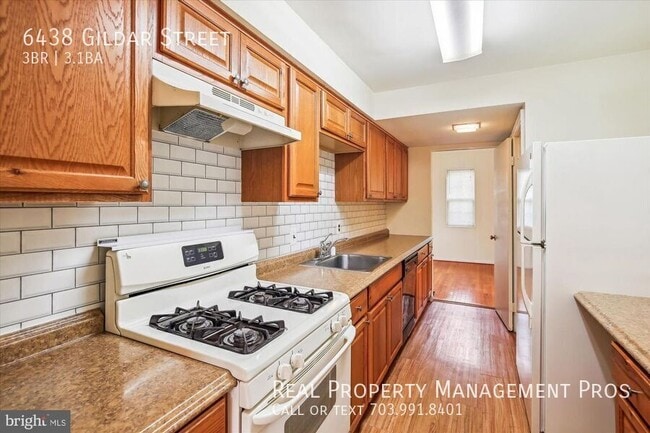 Building Photo - 6438 Gildar St