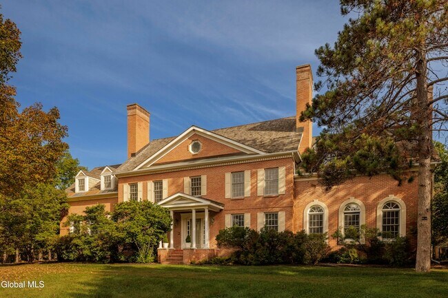 Building Photo - 147 Rock City Rd