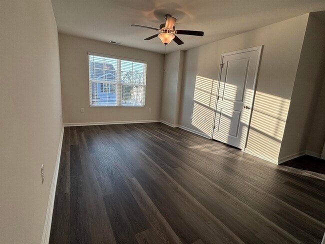 Building Photo - 159 Harvest Gold Dr