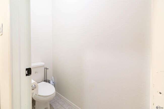 Building Photo - 4442 S Ansel Ave