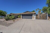 Building Photo - 2436 E Javelina Ave