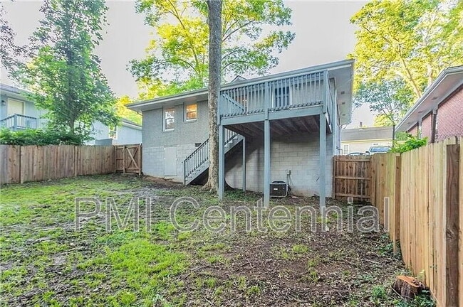 Building Photo - 1760 Spring Ave