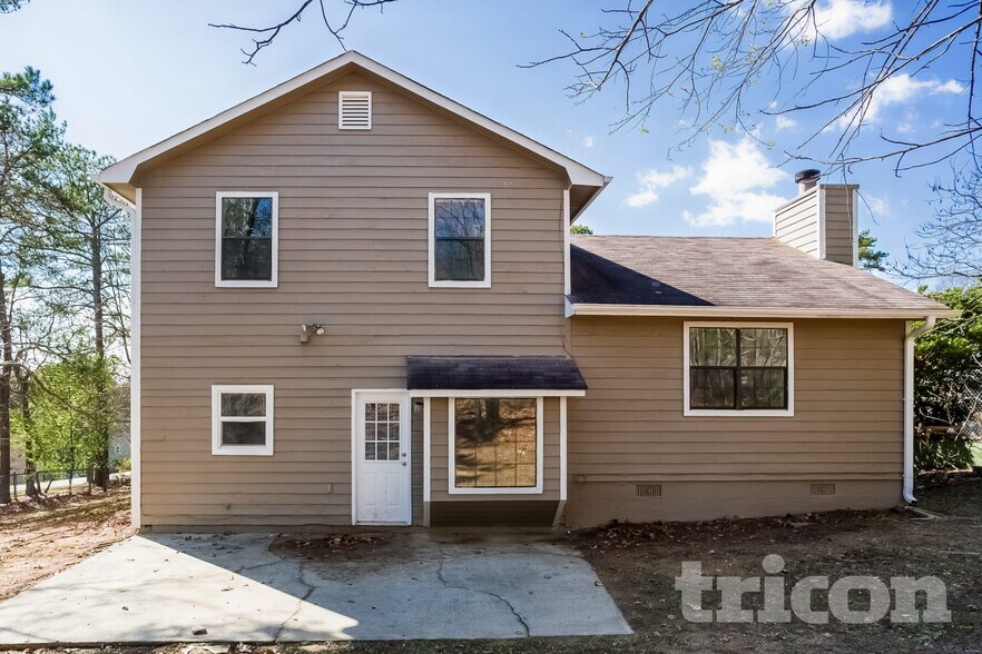 Building Photo - 2740 Chickory Hill