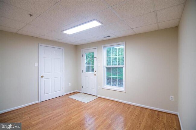 Building Photo - 10708 Croydon Ct