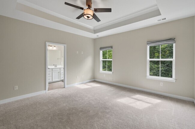 Building Photo - 949 Centurion Cir