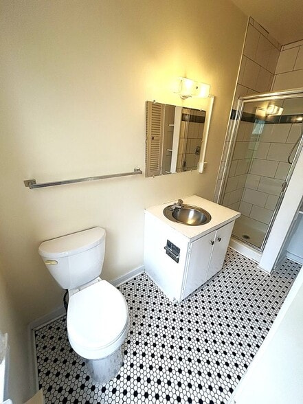 Building Photo - 46 N Prospect St