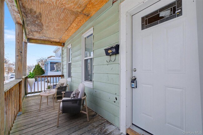 Building Photo - 457 1st St