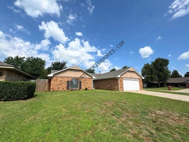 Building Photo - 11629 Kings Cir